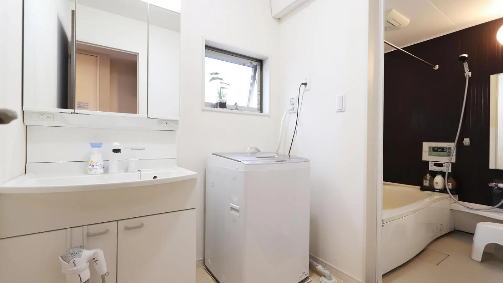 Apartment 4Bd, Japanese-Style Villa With Free Parking Osaka