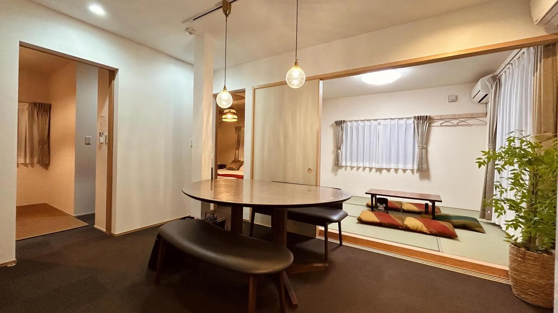 4Bd, Japanese-Style Villa With Free Parking Osaka Apartment